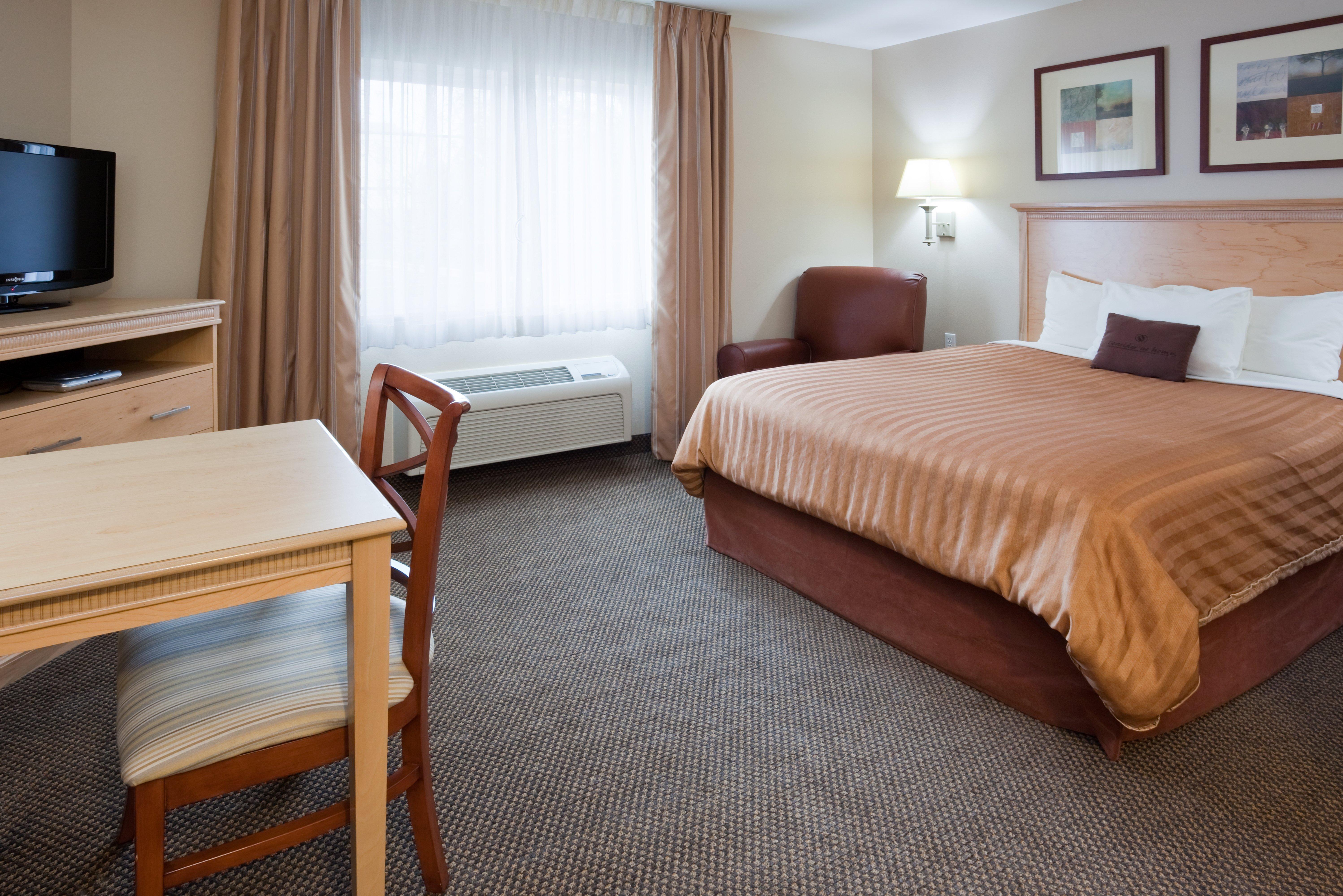 Candlewood Suites Milwaukee Brown Deer, An Ihg Hotel Exterior photo